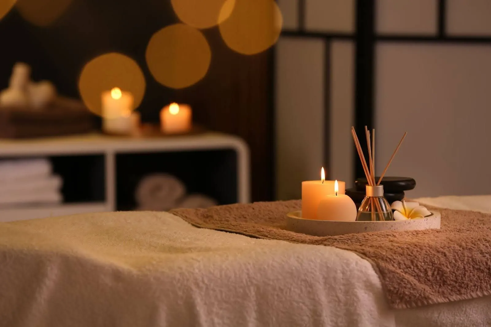 Massage details at Knight Spa